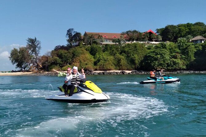 4 Hours Jet Ski Experience Hopping To 9 Islands in Phuket - Price and what you actually get: one jet ski for two