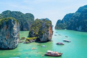 5 in 1 James Bond Tour by Long Tail Boat - Hotel pickup and the long road: when to plan for traffic