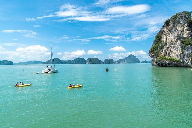 5 in 1 James Bond Tour by Long Tail Boat - The guides: why Mr. Happy and Mr. Kim change the vibe