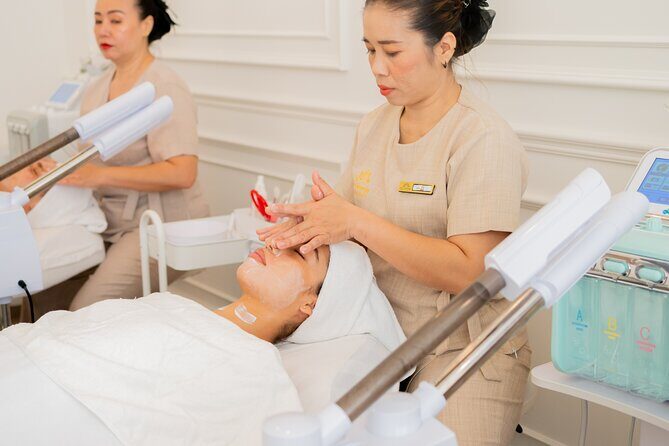 Body and Facial Activity - The 60-minute warm oil massage: why the heat actually helps