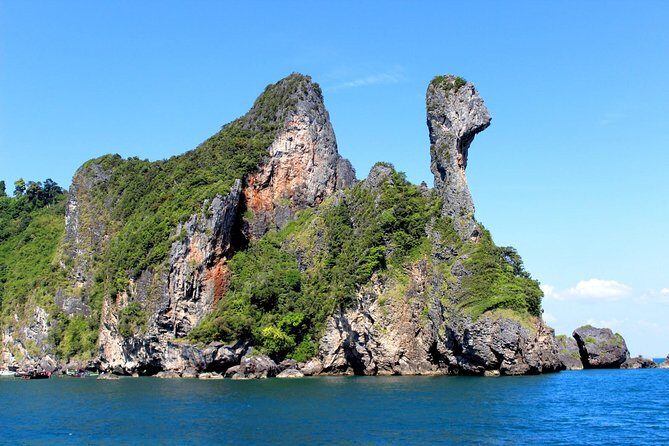 Day Tour from Phuket to 4 Islands in Krabi by Ferry & Speedboat - Tup Island at Low Tide: The Sandbar Walk Moment