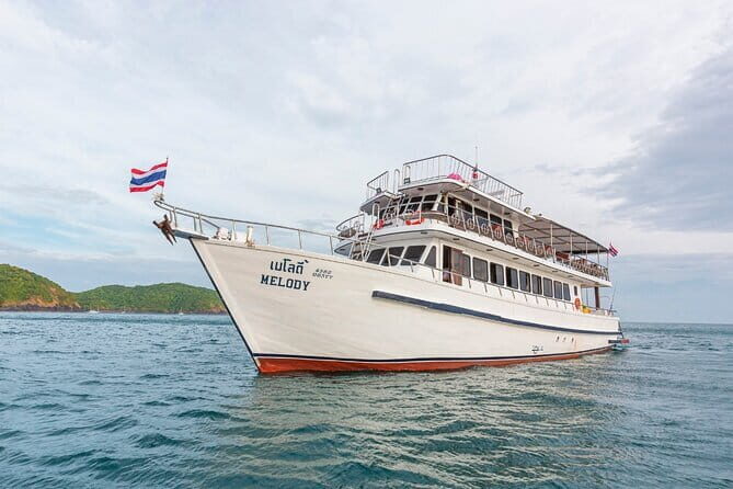 Dinner in the Sky in Phuket - Timing in Phuket: early lifts versus sunset sessions