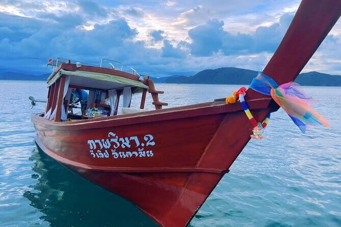 Escape to Phi Phi Islands: Ferry with Lunch - Lunch at Long Beach: Buffet, Timing, and Hygiene-Handling Tips