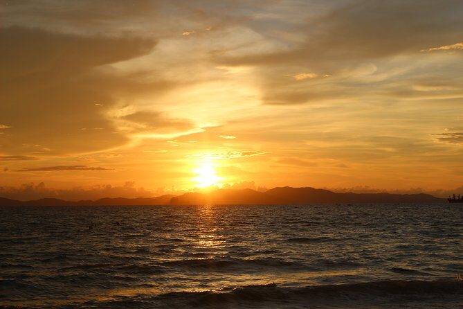 Exclusive Small Group Phi Phi Islands Sunrise or Day Trip - Phuket pickup and the Royal Phuket Marina meeting point