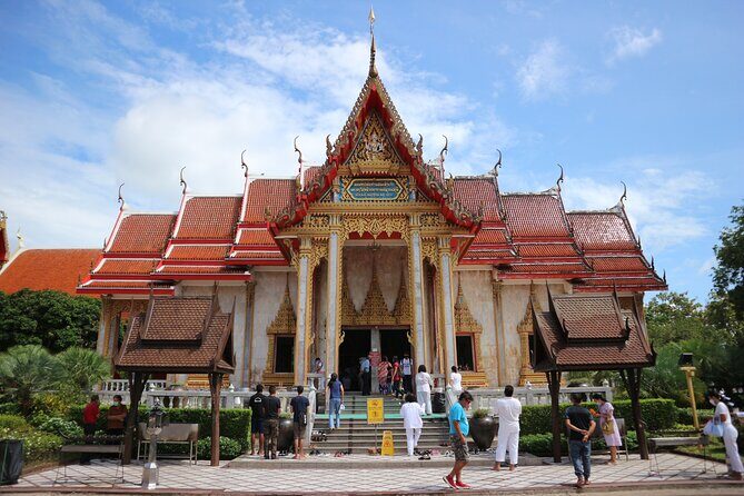 Half Day City Tour Phuket - Afternoon Option: Phuket Weekend Night Market Shopping Time