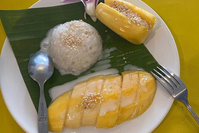 Half day Thai cooking Class + Market tour+Garden tour - Thai cooking in Phuket with market shopping and a garden tour