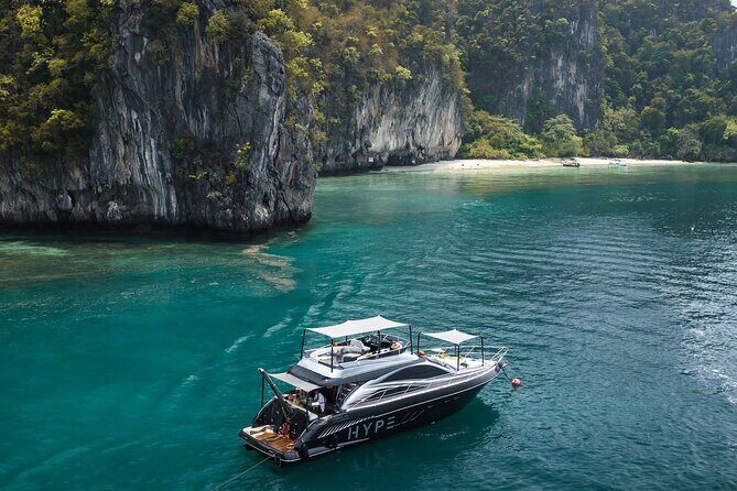 Hype Yacht : VIP tour Krabi Islands & Phang Nga Bay from Phuket - Koh Hong Island: lagoon time and Hong Beach snorkeling