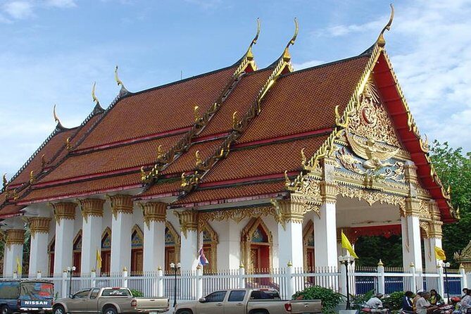 Landmark City Tours with Viewpoints & Monkey Hill "Must" to See - The fun factor: BINGO, InstaHunt, and prizes on the move