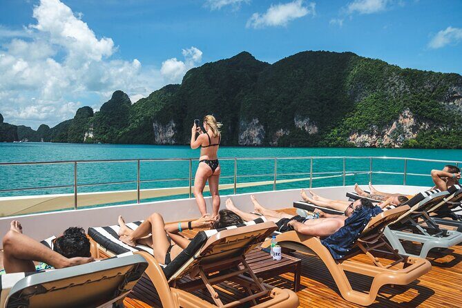 Luxury Boat to James Bond Islands with Lunch and Sunset Dinner - James Bond Island: 45 minutes, longboat arrival, and what to focus on
