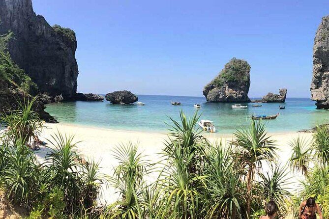 Luxury Private Speed Boat Charter - Phi Phi Sunrise - What a private speedboat charter changes about your day