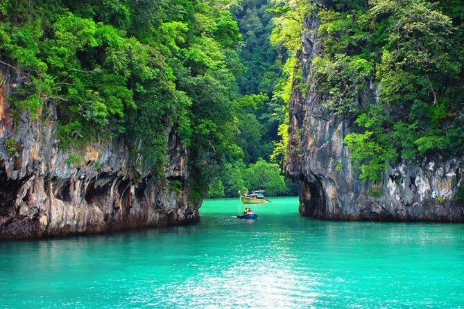 Luxury Speedboat : Day trip to PhiPhi with National Park fee - Door-to-door transfers and the pier routine (before the water)