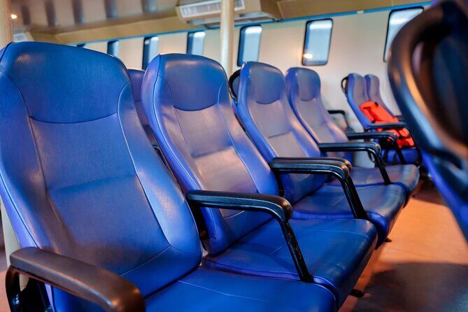 One Way Phi Phi Island Cruise with Normal Seats to/from Phuket - What happens onboard: seats, safety gear, and food reality