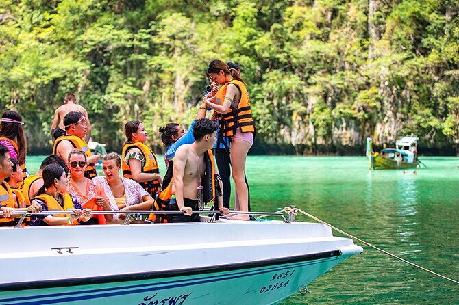 Phi Phi and Khai Islands Premium Service Trip by Seastar Andaman From Phuket - Koh Khai Nai: The Payoff Stop for Sand, Swim, and Snorkel