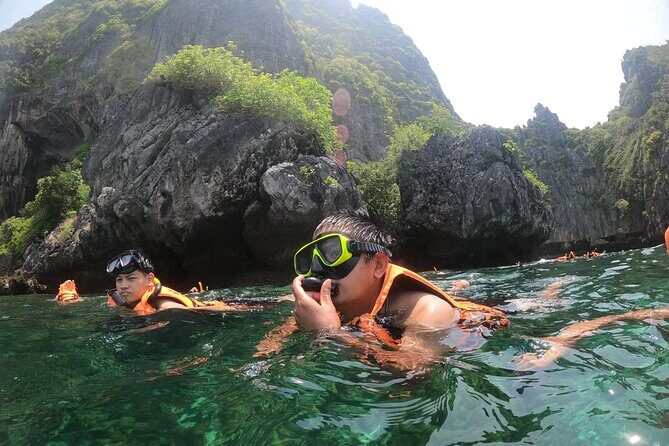 Phi Phi Island Adventure Day Tour from Phuket Speedboat/Catamaran - Phuket to Phi Phi by speedboat or catamaran: what your day really looks like