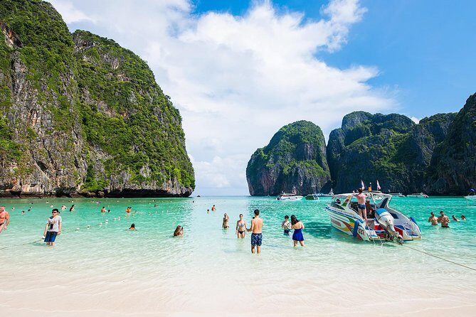 Phi Phi Island Big Boat Tour – Snorkeling, Beaches & Scenic Views - Lunch, Snacks, and the Comfort of Included Food