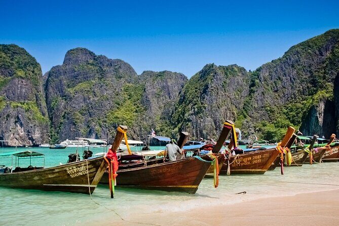 Phi Phi island Tour by Big Boat - Phi Phi Don arrival (Tonsai Pier) and what to do with your free time