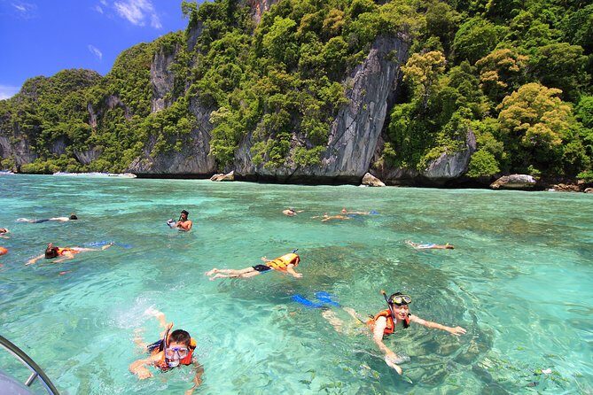 Phi Phi Island Tour by Royal Jet Cruiser with Lunch by The Sea - Phuket to Phi Phi on Royal Jet Cruiser: the rhythm of the day