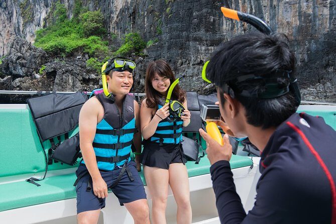 Phi Phi Islands Adventure Day Trip w/ Seaview Lunch by V. Marine - Maya Bay: Movie-Set Photos and the One-Hour Reality