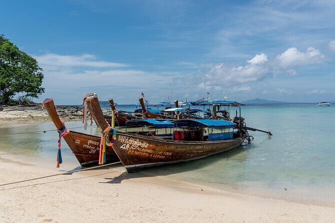Phi Phi Islands and Khai Island Day Tour from Phuket by Speedboat - Comfort, seasickness, and group size reality check