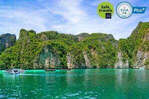 Phi Phi Islands and Khai Islands Snorkeling Tour By Speedboat From Phuket - Speedboat comfort and how crowded it can feel at sea