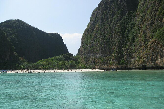 Phi Phi Islands Speedboat Full-Day Tour from Phuket+ Buffet Lunch - Hotel pickup and getting to the marina without a headache