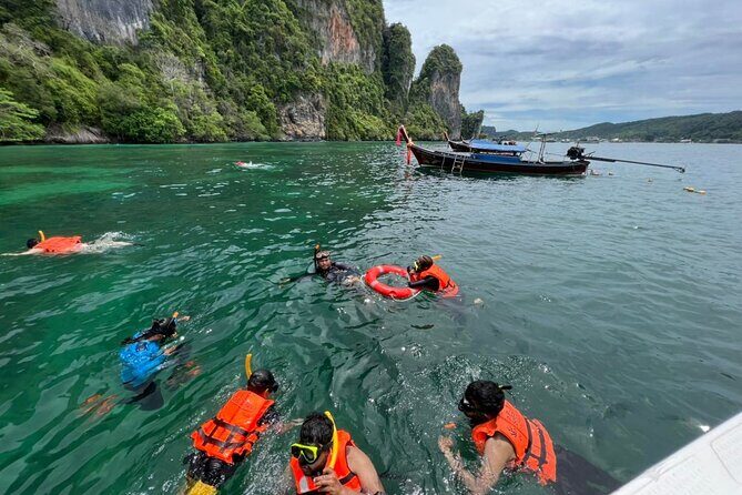 Phi Phi Islands Speedboat Full-Day Tour from Phuket+ Buffet Lunch - Loh Samah Bay snorkeling: a second shot at the underwater view