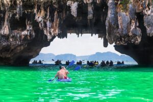 Phi Phi + James Bond islands Full day - Combo - Koh Panak Cave: stalactites and lagoon calm