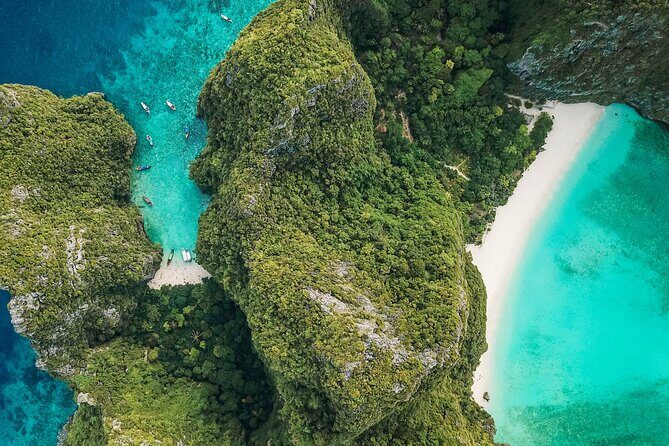 Phi Phi + James Bond islands Full day - Combo - Bamboo Island: snorkeling-ready water and long white sand