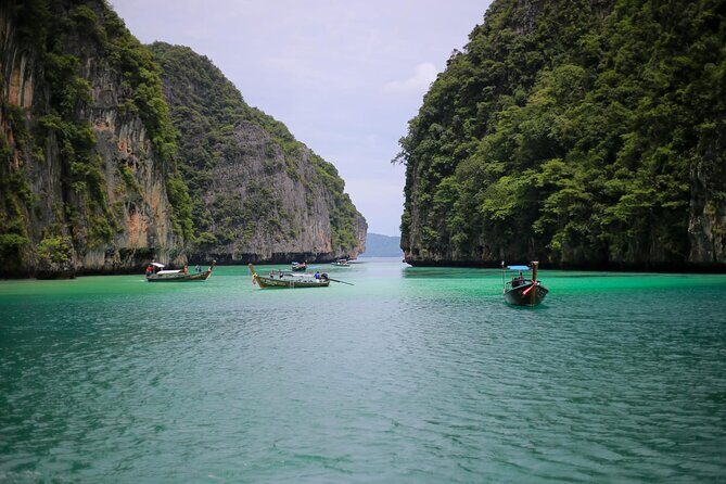 Phi Phi - Khai/Bamboo Islands Tour with Lunch by Speed Catamaran - Don Island lunch at Phi Phi Don Restaurant (with vegetarian request)