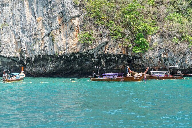 Phi Phi - Khai/Bamboo Islands Tour with Lunch by Speed Catamaran - Viking Cave snorkeling: warm, calm water and easy gear access