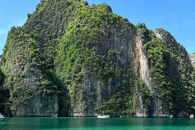 Phi Phi Khai Islands Snorkeling By Premium Speedboat From Phuket - Maya Bay: The Famous View with a Real-Time Constraint