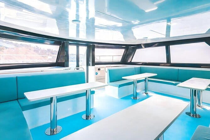 Phi Phi Maya and Maithon by Indigo Luxury Catamaran in Phuket - Your day flow: pick-up, cruising, and when the stops happen