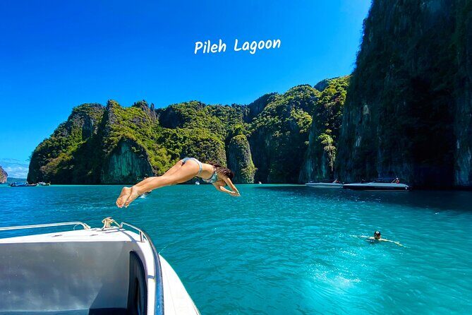 PHI PHI & MAYA & BAMBOO Premium Catamaran Max 28 pax - Snorkeling at Phi Phi Don: included gear, scheduled water time