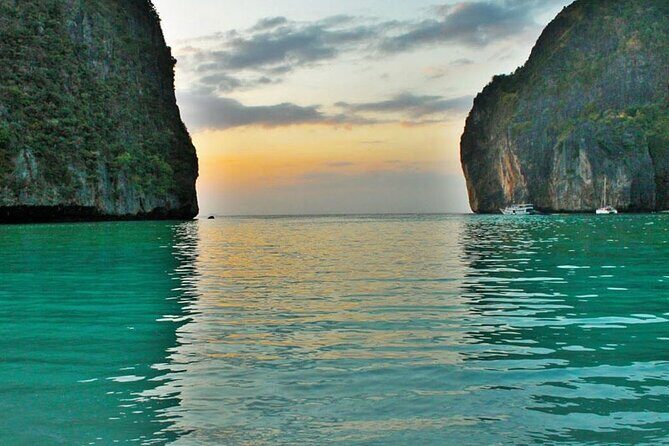 Phi Phi, Maya Bay, Bamboo by Private VIP boat - Loh Da Lum Bay (Loh Samah Bay): the quieter wrap-up stop