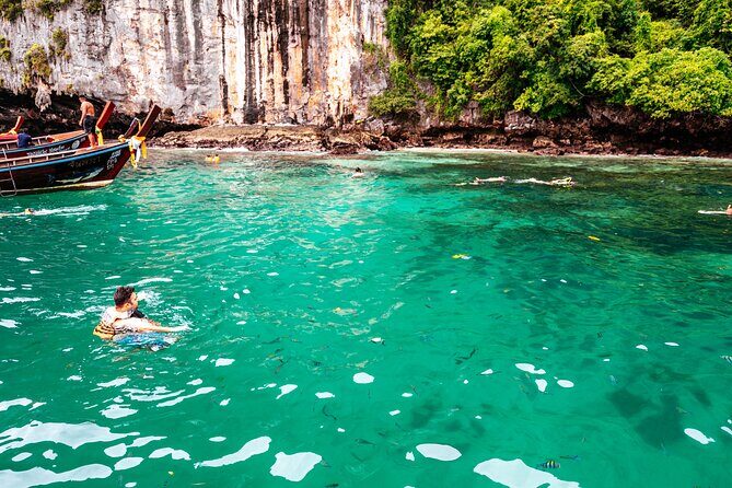 Phi Phi Snorkeling Early Day Trip, Speedboat - Phuket Sail Tours - Lunch on Phi Don Island: Food That Keeps the Day Moving