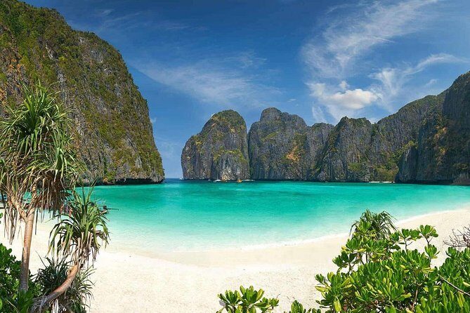 Phi Phi Sunrise Premium Tour - The Crew and Guides: Names You Might Hear