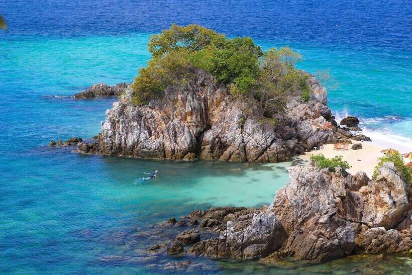 Phuket: 3 Khai Islands Relax & Snorkeling Half/Full Day Tour - Food, snacks, and the soft-drink rhythm on the water