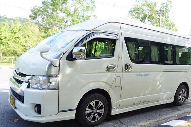 Phuket Airport Departure Transfer – Domestic & International - Getting picked up in Phuket and reaching the airport in about an hour