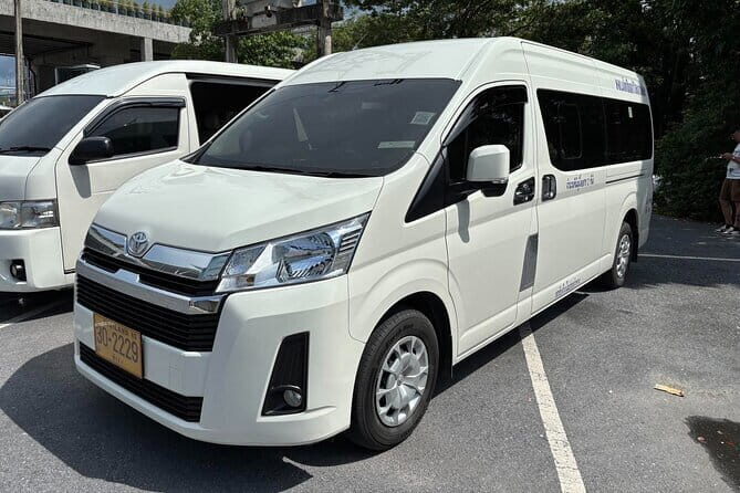 Phuket Airport (HKT) Arrival Transfer to Phuket Hotels (Shared or Private) - Flight Timing: Why Your Transfer Might Wait at the Airport