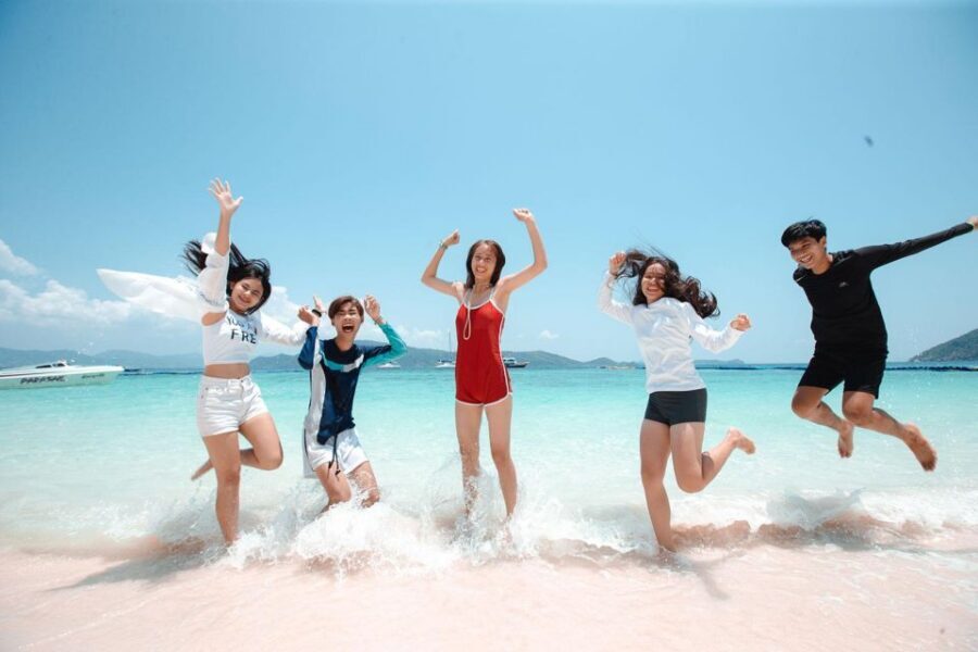 Phuket: Coral Island Half-Day Tour by Speedboat - Speedboat Ride: Island Views and the Reality of Bumpy Water