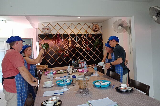 Phuket Easy Thai Cooking Class and Market Tour - Open-Kitchen Cooking in Phuket: Why This Feels More Personal
