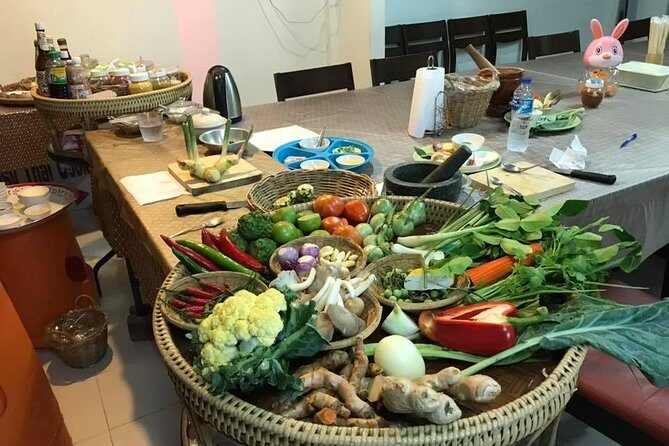 Phuket Easy Thai Cooking Class and Market Tour - Morning Class Schedule (Lunch): From Pickup to Lunch You Cook