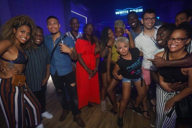 Phuket Guided Pub Crawl - The Club Finale: Free Entry, Final Shot, and 90 Minutes on the Dance Floor