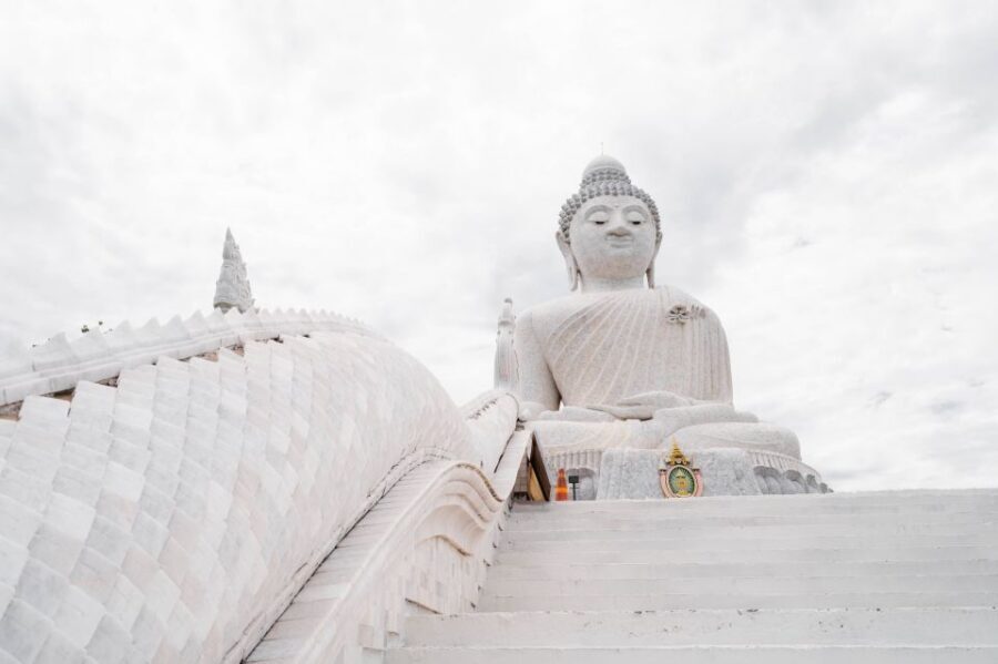 Phuket: Half-Day City Highlights and Viewpoints Group Tour - Phuket Town to Sea Views: What This 5-Hour Loop Really Feels Like