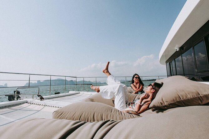 Phuket : James Bond Island and Phang Nga Bay by Premium Yacht - Thai food onboard: what’s included and how vegetarian requests work