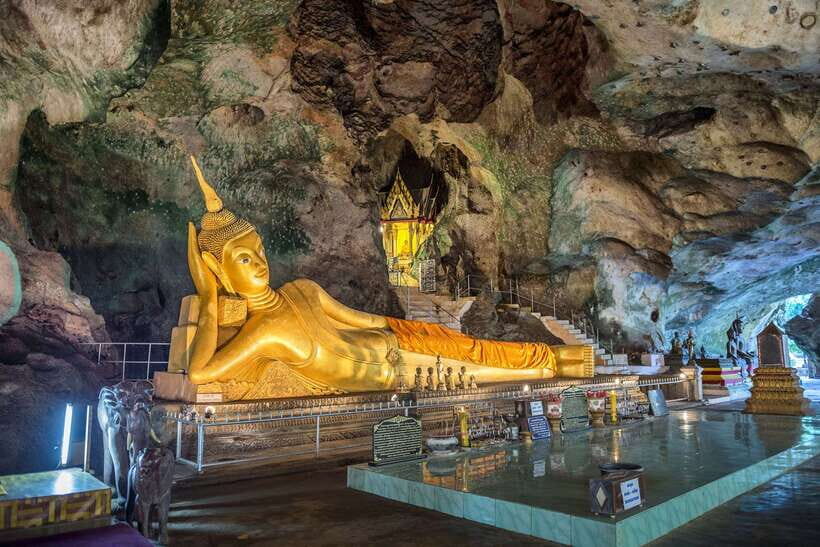 Phuket: James Bond Island by Longtail Boat Small Group Tour - Ko Panyi Floating Village: Lunch Over the Water