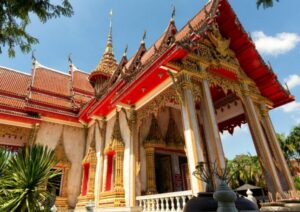 Phuket Old Town : Food | Art | Town :Travstore OG F.A.T Tour - Wat Chalong Morning: Start With a Temple That Sets the Tone