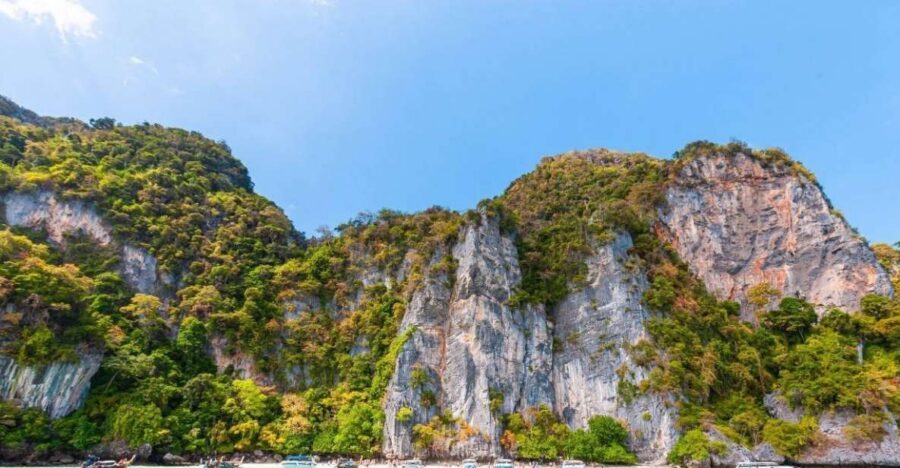 Phuket: Phi Phi Islands and Maya Bay Day Trip with Lunch - Zcoco Beach on the way back: calm time before Phuket