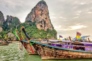 Phuket Phiphi-Phhpi Phuket Ferry include Transfer to hotel - The Ferry Ride: Comfort, a Restroom, and an Ao Tonsai Stop
