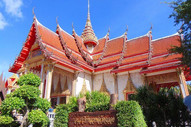 Phuket Private Island Highlights Tour with Big Buddha - Old Phuket Town on Thalang Road: Shophouses and Sino-Portuguese Detail